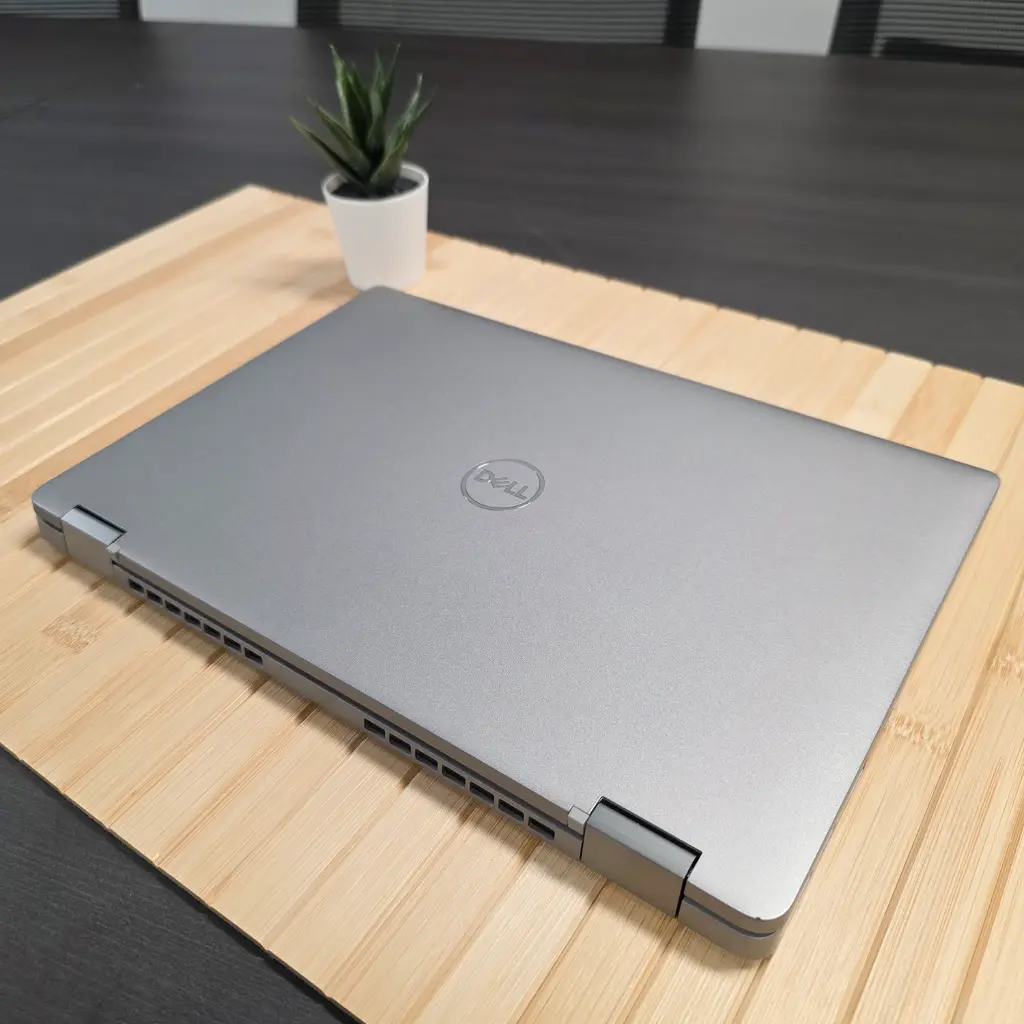 Dell-5330-3.webp